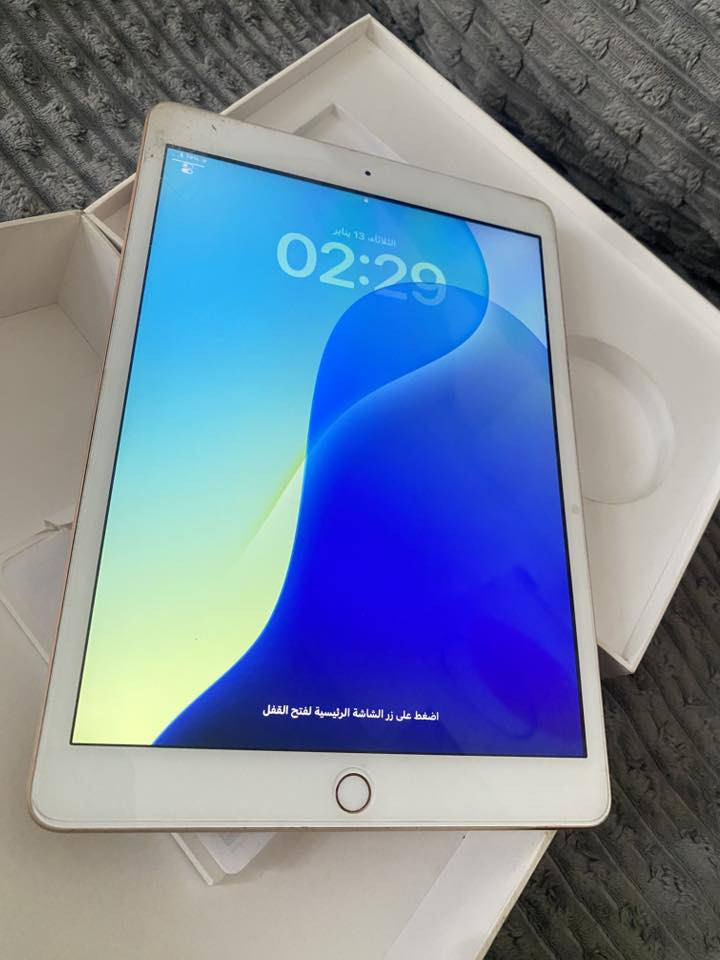 ايباد 8 ذاكره 32 نظيف سعره 160 
مكاني بغداد ابي غريب 
***********
