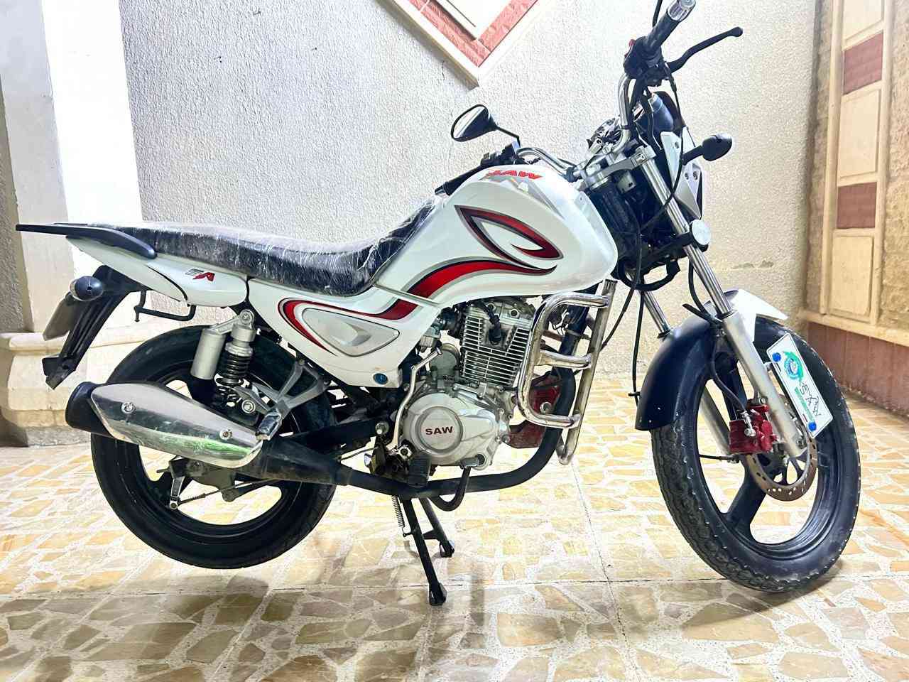 سلام عليكم
سنكي موديل 2023 الماطور معمر ونضيف اوراقه موجوده كهربائيات كلها شغاله محرك نضيف سعر ٩٥٠  للاستفسار ***********

