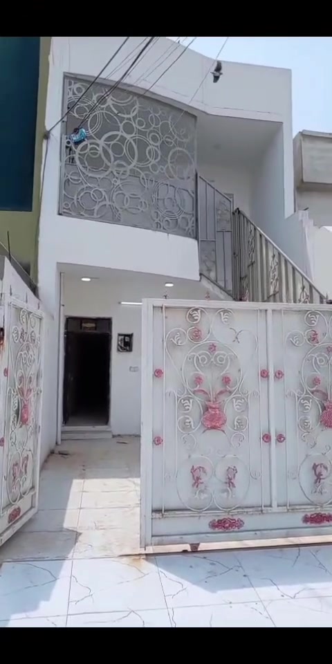 بيت100م طابقين معزول زراعي 😍بكركوك بالحسابات قرب الحلواني...بيت بس يرادله غسل 
#سعره80مليون

***********
