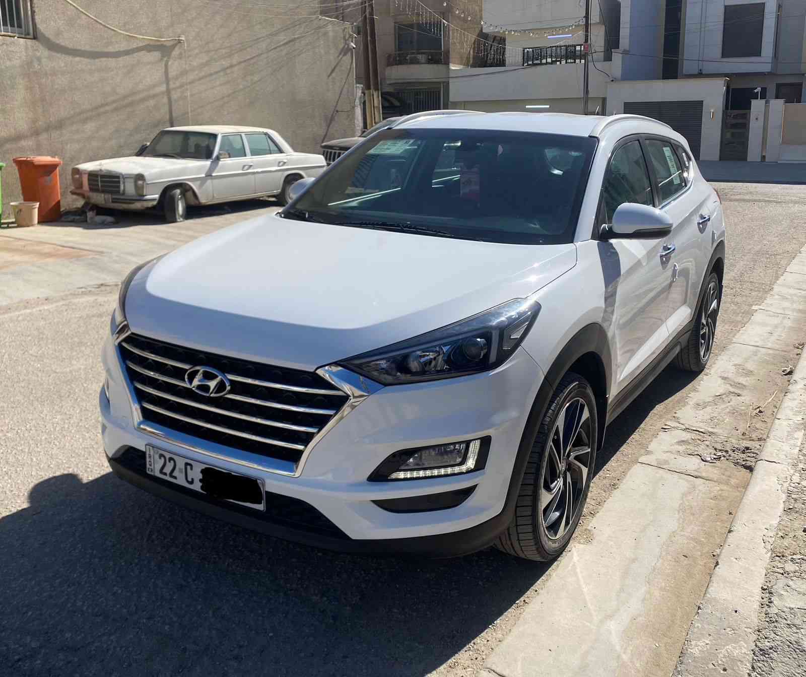 🚘 هيونداي توسان 2020 خليجي – فول مواصفات

🔹 رقم أربيل – باسمي مباشرة
🔹 مكفولة
🔹 فحص وسنوية جديد
🔹 سيارة نظيفة جداً (هزة)

⚙️ المواصفات:
✔️ محرك 2000 سي سي
✔️ بصمة تشغيل + أبواب
✔️ كشنات أمامية كهرباء
✔️ حساسات أمامية وخلفية
✔️ شاشة كبيرة + كاميرا 360
✔️ شاحن موبايل وايرلس
‏✔️ LED حاجب
✔️ ويل كبير
✔️ قطعتين تبريد
✔️ مراية شفط
✔️ هندبريك يدوي

📍 الموقع: بغداد – الكرخ
💰 السعر: 195 ورقة وقابل للتفاوض للجادين فقط

📞 للاستفسار: *********** بغداد, العراق
