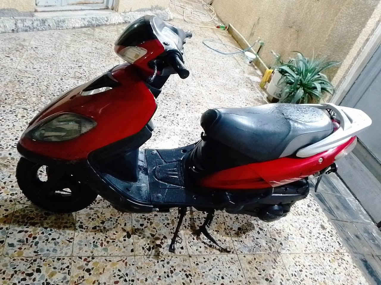 سلام عليكم عندي دراجه سيام البيع او مراوس بدراجه بطه***********
