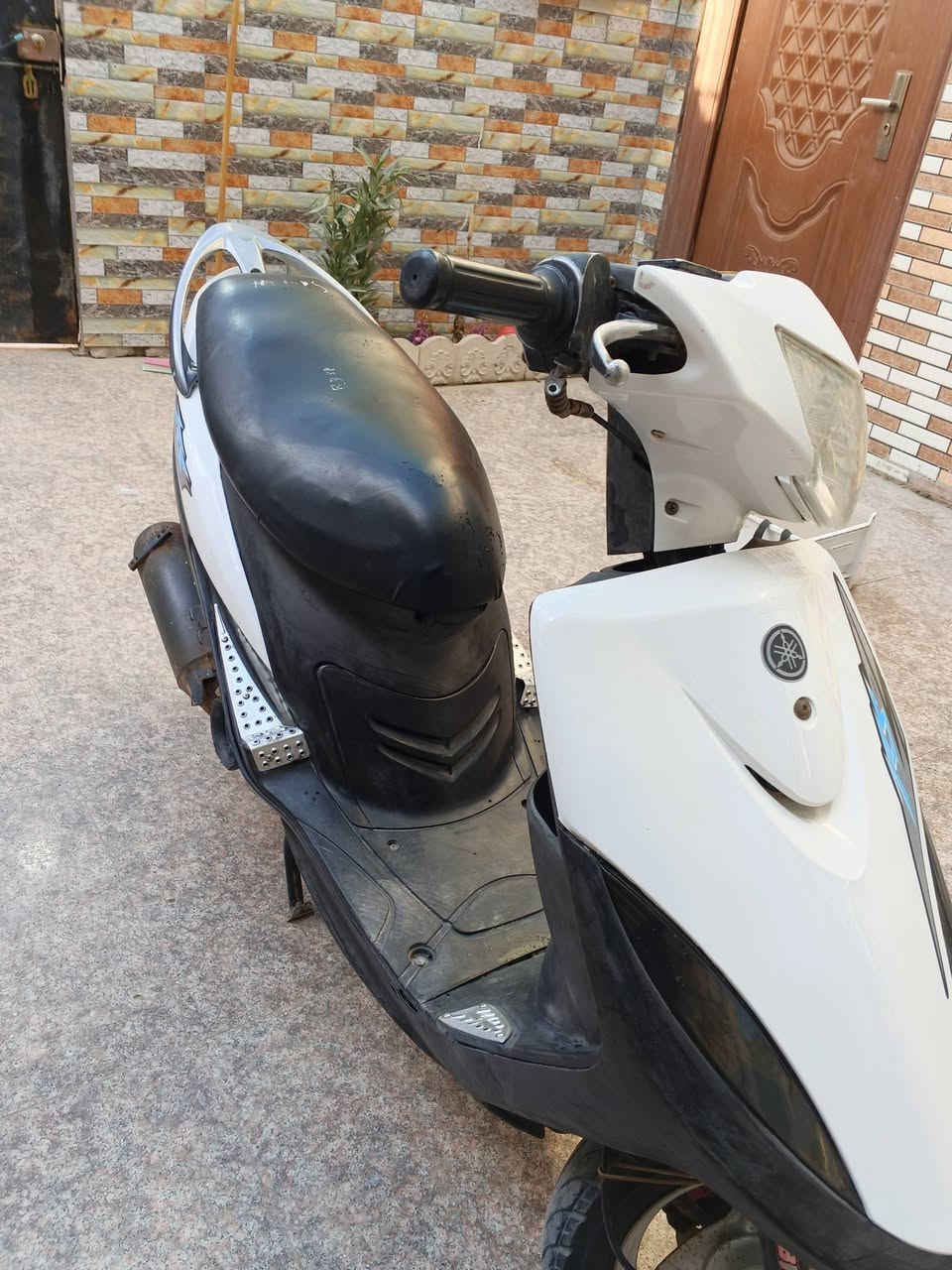 سلام وعليكم
دراجه ماكس عدله دراجه حلوه ونضيفه تجي وتشوف بعينك مناقصه شي كهربائياته كله شغاله سلف هندر بوشه55 كفرات ختم دراجه حلوه وما عوزه شي 
السعر 575 وبيهه مجال للشراي 
مكاني البصره 
***********
