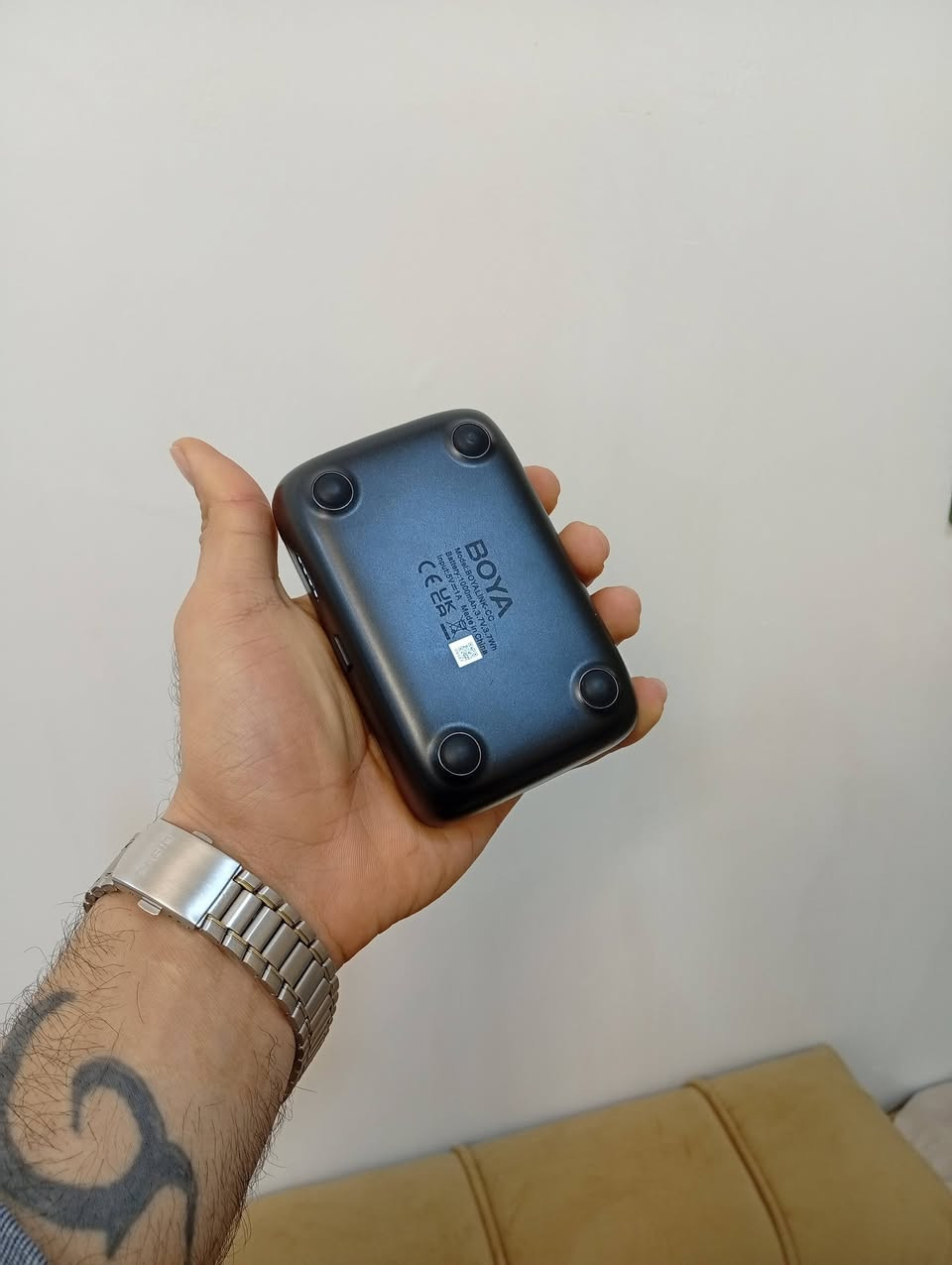 نك مايك متحدثين احترافي ماركة بويا للكاميرات و للموبايل
يجي مونو و ستيريو وبي خاصية عزل الضوضاء
يستخدم لفيديوهات صناعة المحتوى مثل فيديوهات الطبخ والفلوكات وفيديوهات التدريس وغيرها اشتريته ب150 واستخدمته مرتين او تلاثة

السعر 100 ألف 
***********
