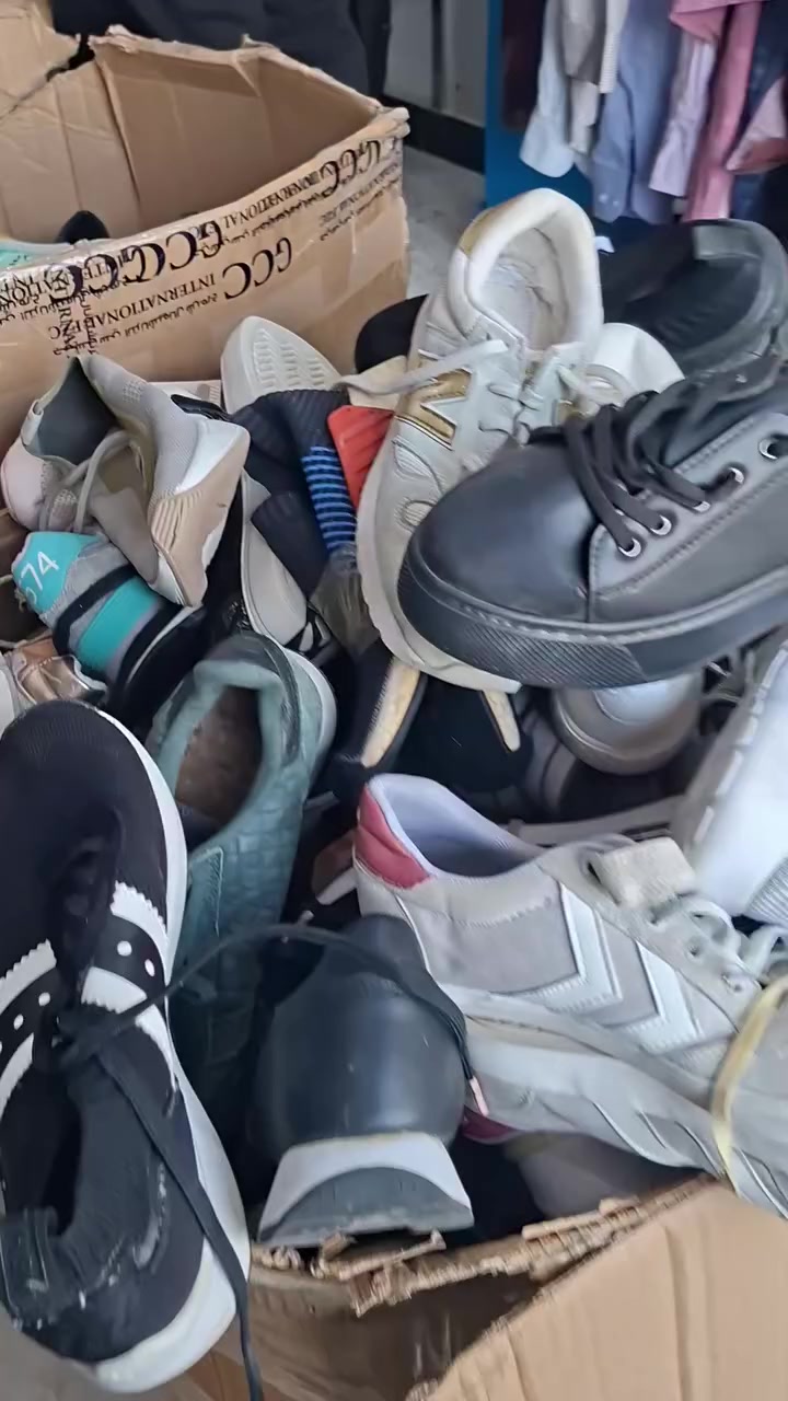 الآن فتح جركز جلد رجالي ماركات ايطالي  فول نظافة و ترانشوز شبابي نسائي براندات قياست ٣٦ و ٣٧ و ٣٨ و ٣٩
( محل بالات ميلانو ١ للملابس الرجالية )
عنوان المحل :- الرفاعي شارع ٤٠ المحلات الجديدة (الاستثمار)


**إذا كنت صاحب هذا الإعلان وتريد حذفه لأي سبب، رجاءا أرسل رسالة إلى الدعم الفني**