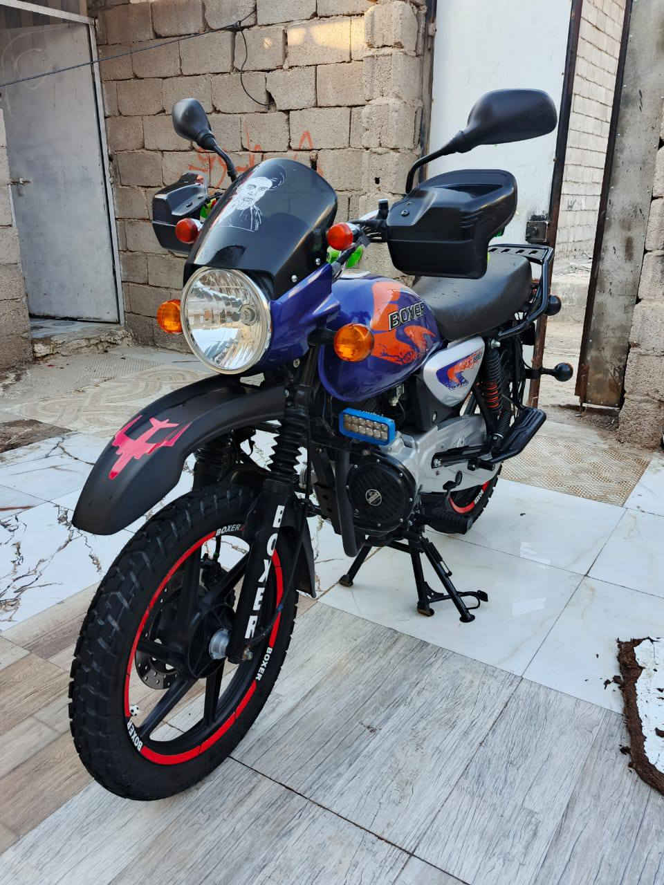 السلام عليكم بوكسر فحل للبيع الدراجه زيرو نضافه كدامكم وبلواقع احله استخدام بيت ما مشتغله دلفري شلع ما متعوبه موديل 2023 رقم وسنويه رقم بغداد مكاني أبو الخصيب 
رقم الهاتف *********** متواجد واتساب وبيه مجال للشرايه الطيبين ❤
