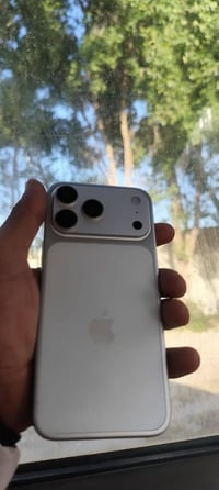 ايفون 17 برو ماكس • ٢٥٦ • باب ثاني امريكي