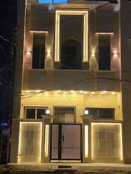 سلام عليكم
بيت للايجار السيديه قرب شارع الخيرران 📍
البيت فول بناء جديد زيرو ممسكون
50م
جبهة 6
3 غرف نوم
2 سويت
3 صحيات
صاله ومطبخ 
3 طوابق
مدخلين
للاستفسار اكثر ***********
للملاحظة مو ابو مكتب عقاري صاحب المنزل
