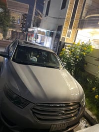 تورس ٢٠١٣ خليجيه  ماشيه ١٦٦ الف كيلو متر  ماناقصها شي  بيها باب السايق...