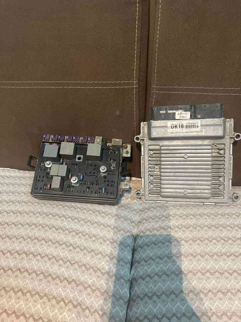 سلام عليكم اخوان غراض كيا سبكتره للبيع الي يفيدنه يتصل *********** كلهن شغالات عل فحص
