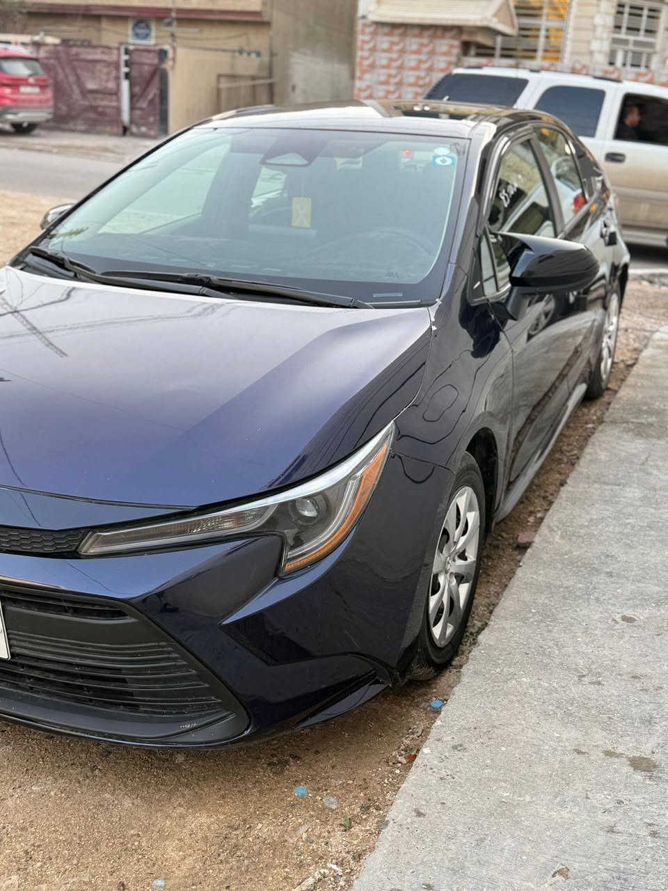 ماشيه ١٨ الف 2024
مبدل بيها بنيد نفس لون وجاملغ اليسر بارد ومكحل 
بدون ايرباك سياره زيرو وبسمي العنوان العطيفيه الكاضميه السعر 155 ‪***********‬‏
