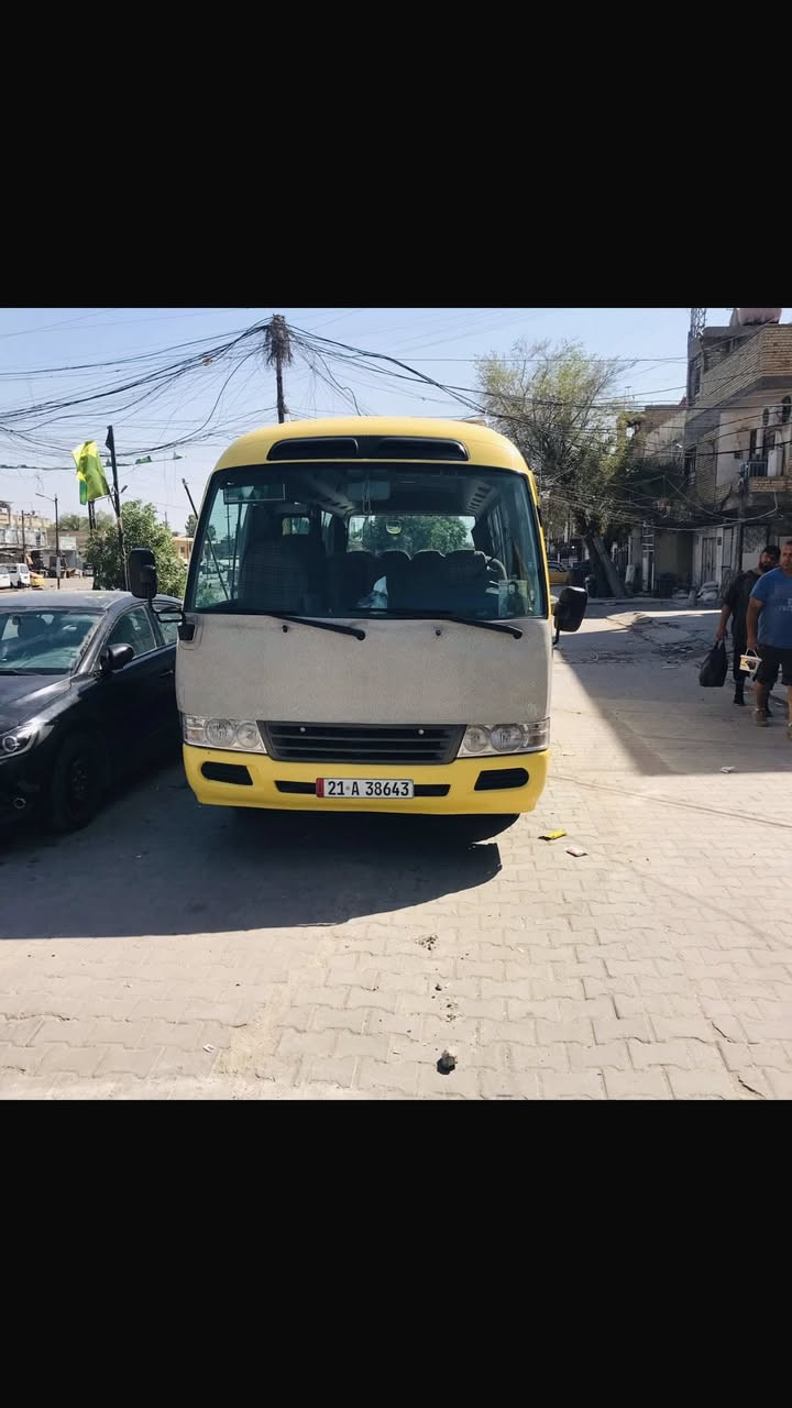 سلام عليكم سيارة كوستر 2014 فيرنا السيارة جاهزة اي نقص ما بيها قلابي ستاركس منضومة غاز تبريد محور سيارة خير من الله للبيع فقط السعر 3 شدات و20 ورقه وبيها مجال 
رقم الهاتف ***********
