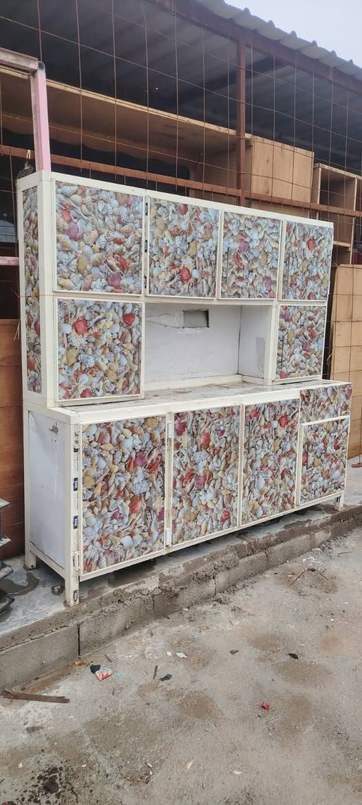 كاونتر مترين قطعتين بدون سنك نضيف كلش السعر 125العنوان شهربان طريق الصدور مقابل مدرسه نوفل السياحه مجاور اسواق نوفل ***********
