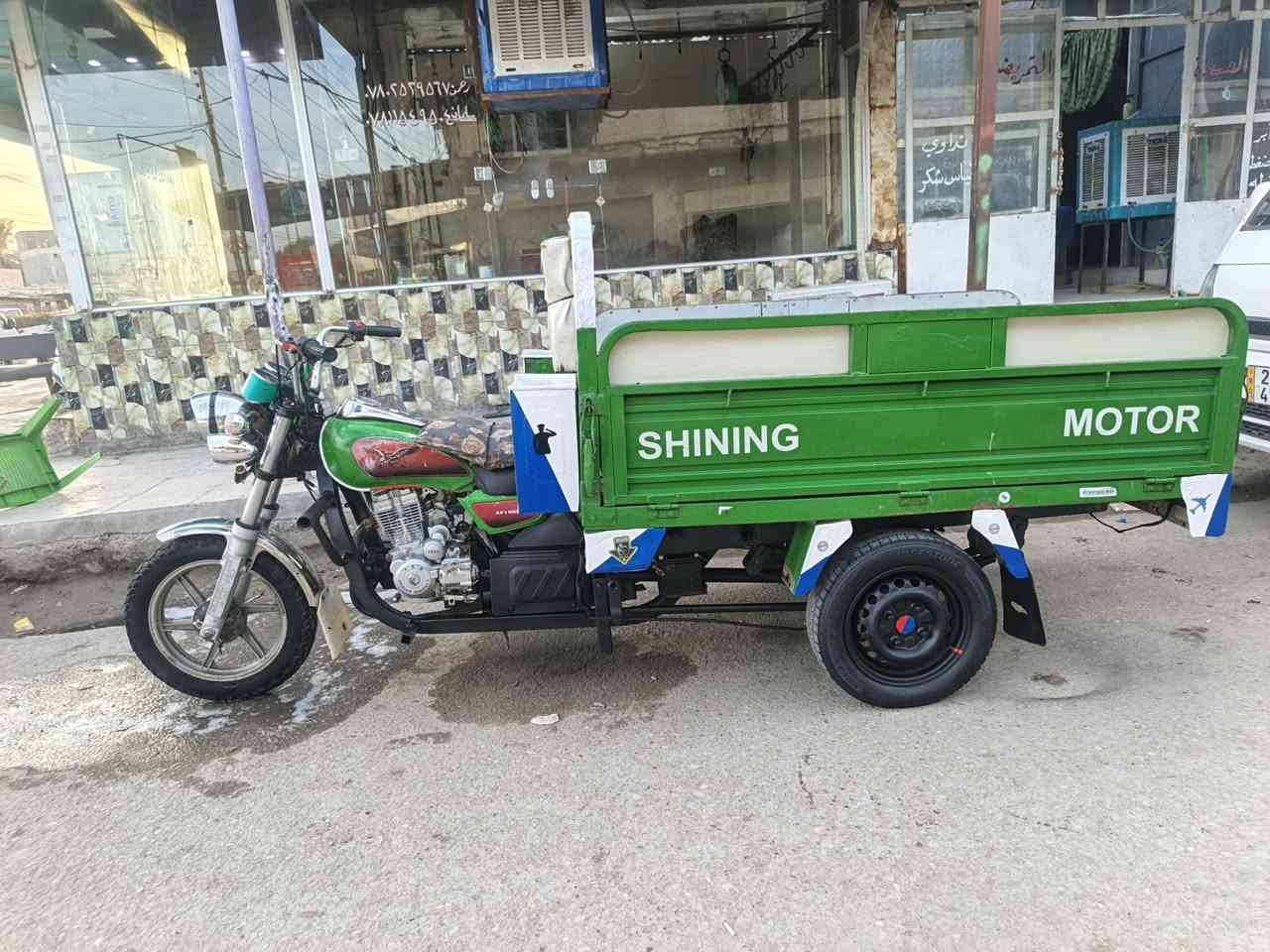 السلام عليكم ستوته لبيع مديل 20 محرك 25مكفوله اوراق وركبه وشاصي كهربائيّة كله شغاله اي نقص مابيه محرك مامفتوح مربله وجاهزه مال جناي مكان بابل الشوملي ***********
