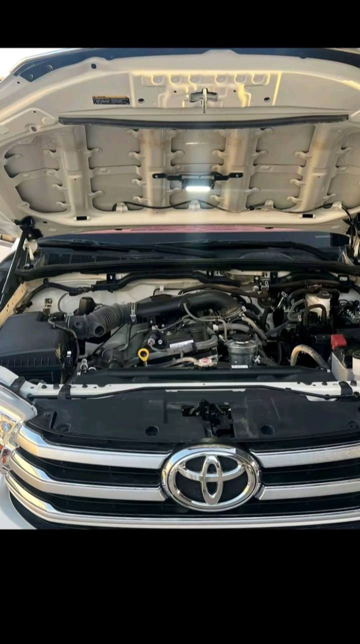 السلام عليكم تيوتا هايلكس 2025  ساز كير عادي كفاله عامه سياره جديده رقم ذي قار مكان بصره شراي يتصل ***********📞
