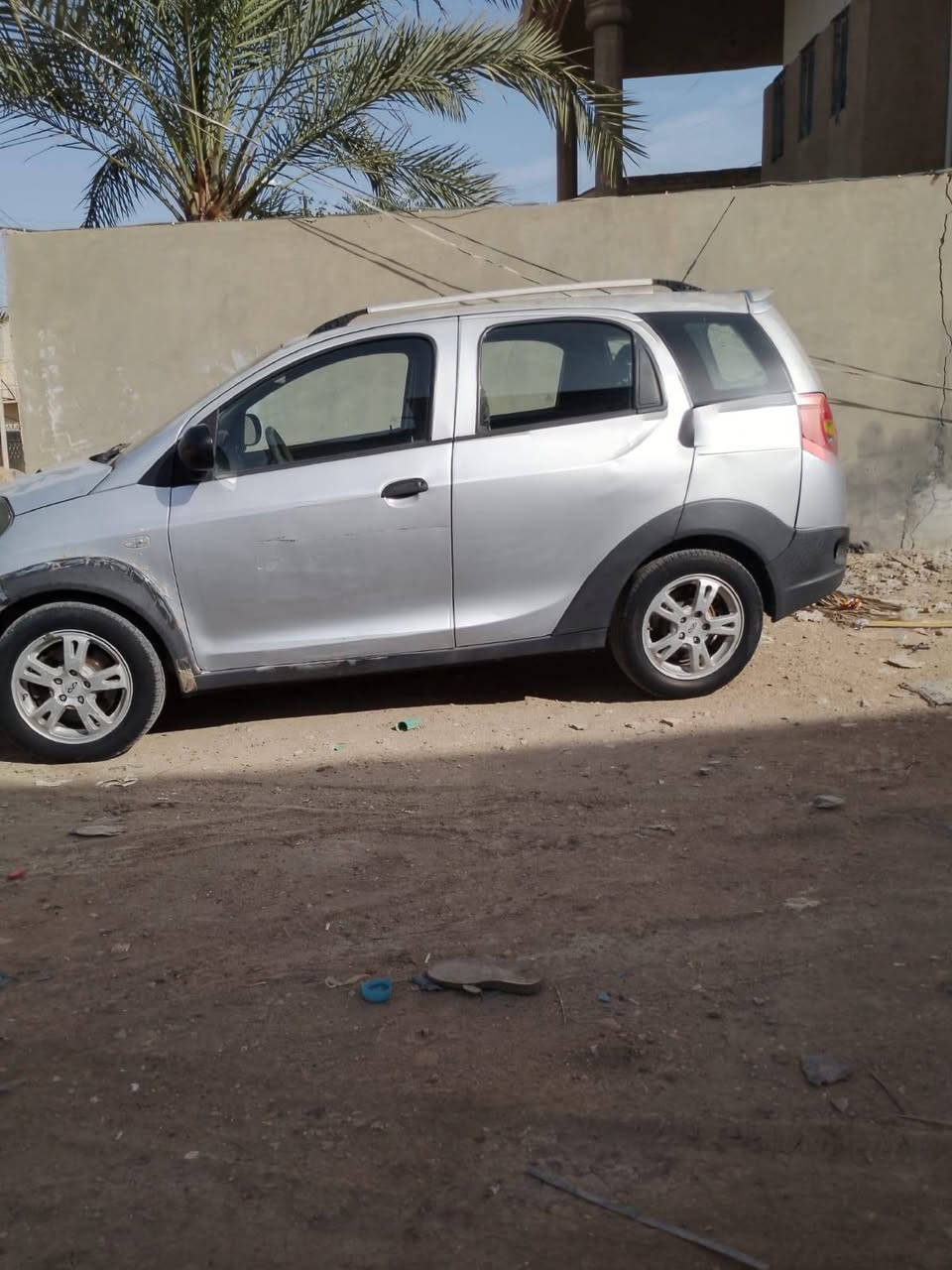 السلام عليكم
شيري اكس وان موديل 11 السيارة رقم بغداد سنوية وهزة اصدار جديد قبل يومين السيارة الكشر جارد من القمارة والبنيد بيها ملاحظة صغيرة جدا بالدعامية المحرك بيه تنقص
السعر 39 بيه مجال قليل جدا
مكان السيارة محمودية
*********** اتصال أو واتساب
