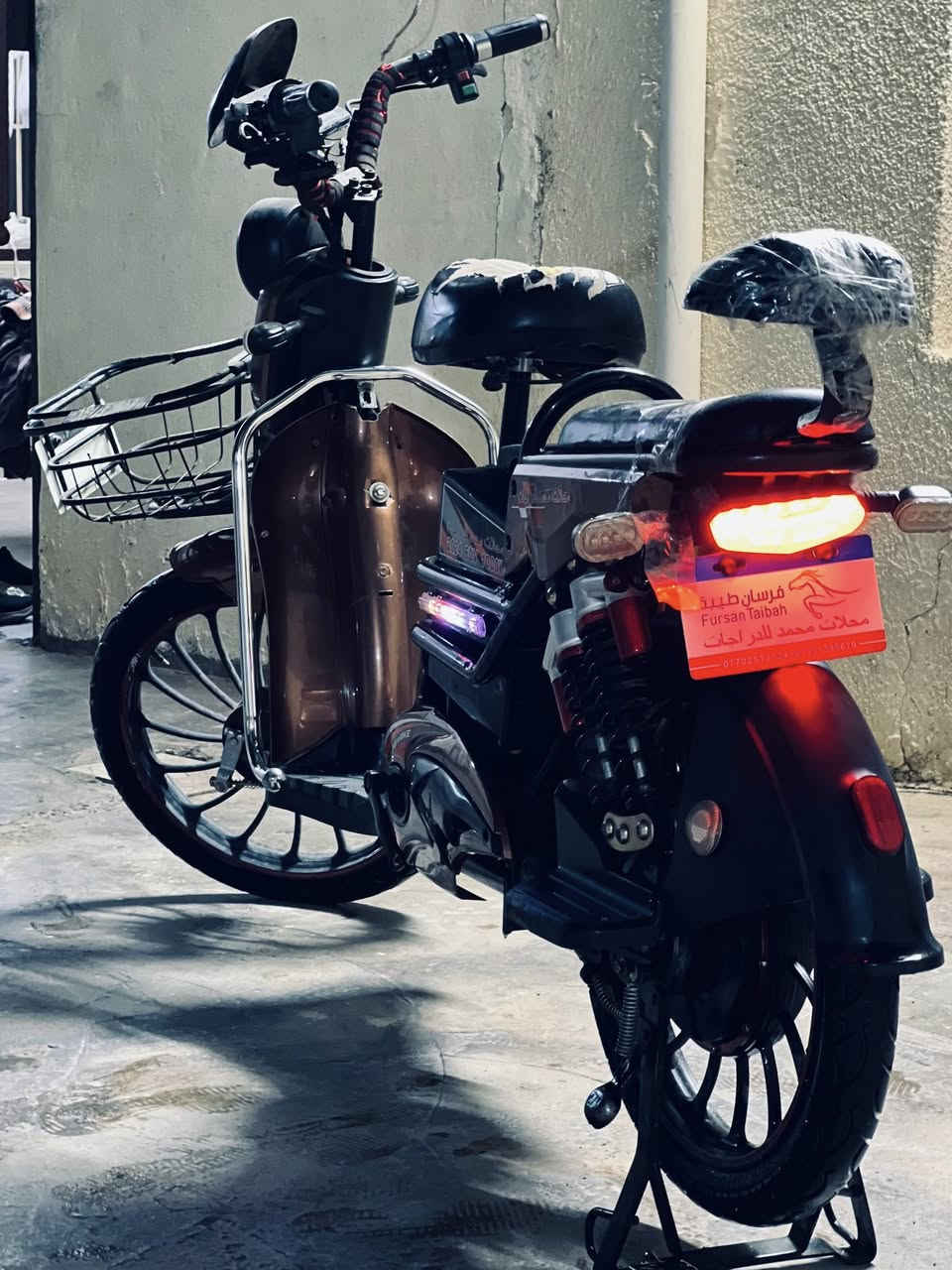 السلام عليكم دراجه شحن للبيع موديل 2023 جدا نضيف العنوان كركوك قضاء الحويجه الاستفسار الاتصال ع رقم ***********
