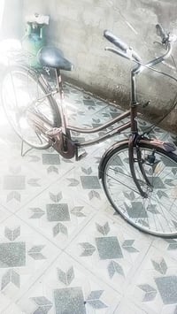 بيسكل عبدالحليم.              حجم26.           نضيف.        سعر 65.  و...