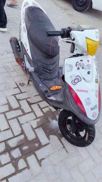 السلام عليكم ماكس عدله بلادي الدراجه شوفت عينك ملاح واناعمه اي صوت ب المكينه ماتسمع صالنصه بلادي لدات يشتغلن بوشه 49بلادي الدراجه نضيفه ماشالله عنوان بغداد حي الجهاد السعر500الف وبيها مجال رقم ***********
