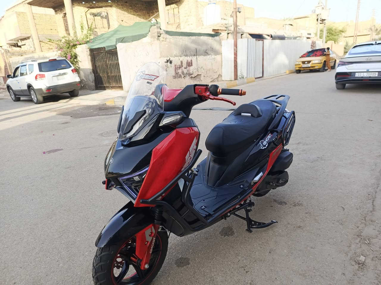 السلام عليكم ورحمة الله وبركاتة 
دراجة گوست موديل 2025 محرك امتياز ياباني 150cc دراجة بعدهي زيرو ماشيه280فقط لون احمر مميز الدراجة 
فول مواصفات شاشة تاب سرعة وبانزين و شاشة اعطال لايتled عالي ناصي اشاير رباعي استانة جانبيه كهرباء بس تفتحهة تطفة الدراجة دسكات أمامي خلفي دراجة كفالة على وضع الشركة نهضة ومعدل شرط ناعمة ماينسمع صوتها نگرة بصمة تشغيل عن بعد قفل امان ماصارلها شهر من طالعة من المعرض 
السعر مليون 
مكاني ناصرية 
للاتصال «***********»
