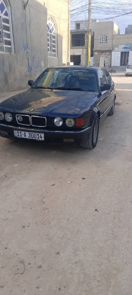 السلام عليكم
بي ام دبليو ٧٣٥ موديل ٩١ رقم بغداد سنوية لل٣٠  شرط المداور
بجم عريض تخم تاير جديد تبريد شغال حدادية جديد 
مكينه وكير خير من الله كشنات كهرباء كير اوتو اربع جام كهرباء شغال دبل ايرباك دبل جكمجه 
مكاني نجف للتواصل ***********
السعر ٥٥ وبيهه مجال
