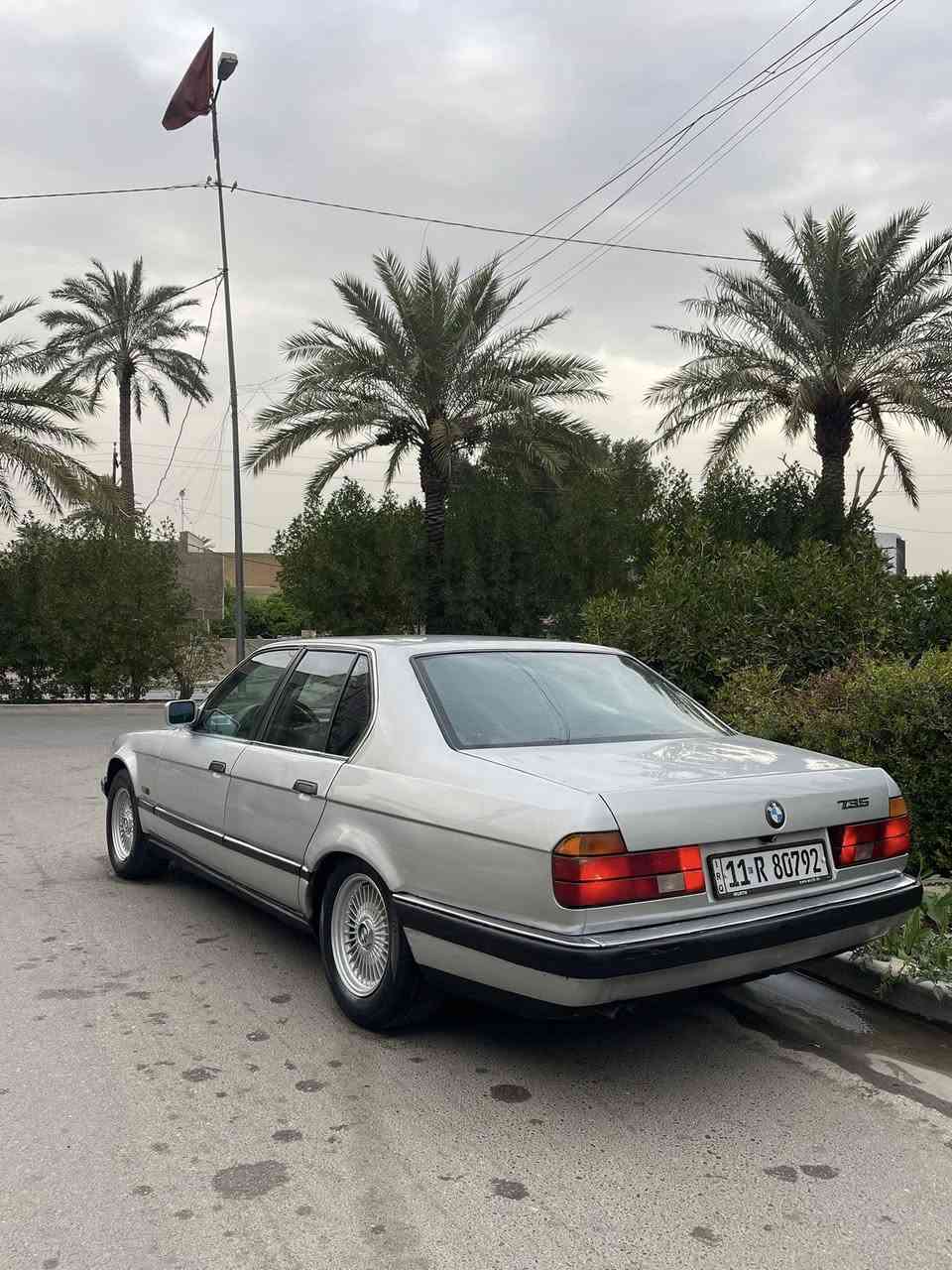 للبيع 735 موديل ١٩٩١ وارد يابان بدون حادث بدون خياس سياره جاهزه ومال  جناي  كير ومكينه جدد ١٠٠/١٠٠ 
صدر امامي خلفي جديد و١٠٠/١٠٠ 
كهربئيات ع وضع الشركه وكلشي شغال 
تبريد ثلج منظومه جديده كلها 
لايت عالي ناصي زنون لايتها يخبل 
رقم بغداد نكليزي تحويل ثاني يوم 
غرفتها مخمل جديده بدون زلغ واحد 
مسجل بلوتوث صوته يخبل 
سلايت شغال وكل الوضعيات 
السعر ٥٨ وبيها مجال بسيط 
مكاني بغداد السيديه 
*********** 
الشراي يتصل
