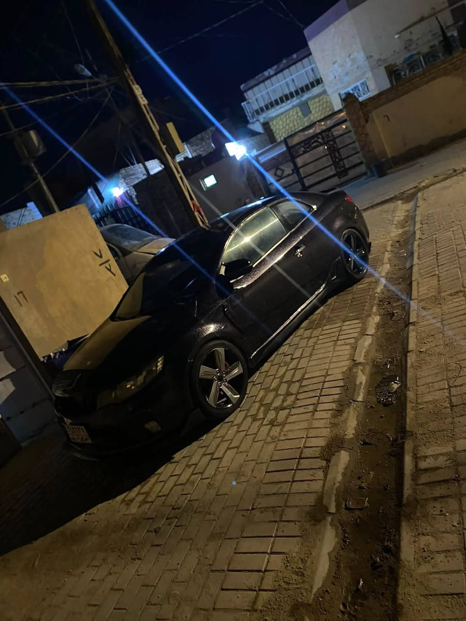 السلام عليكم 
للبيع كيا فورتي كوبيه موديل ٢٠١٠
سعره ٧٥ ورقه 
سياره فول بصمه تشغيل عن بعد 
مكينه ٢٤٠٠ 
سلايد روف طكتين
كسنات جلد تدفئه 
تبريد ثلج شادله مروحه سورنتو عاصفه
انسى شي اسمه فصله 
سياره نصبته حلوه كلش 
مصبوغه عام بسبب جانت مغلفه وصبغته 
وسياره محتاجه تتبولش لين لسه مبولشته 
حادث سياره جنطه مواصل للحوض كلش 
دواخل سياره جديده بمعنى كلمه 
السياره سنويته صاقطه والكردي صديقي تريد تحويل تريد وكاله حاضر 
السياره اكفلك اولياته وشاصيه والكص 
عنوان سياره القادسيه الديوانيه 
رقم هاتف ***********
