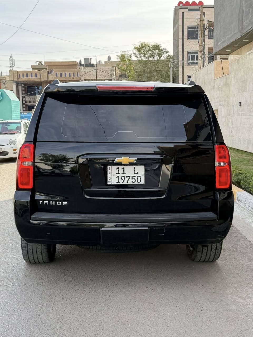 السلام عليكم 
تاهو 2015خليجي رقم بغداد بسمي تحويل مباشر 
مواصفات ال lt1معروفة 
بيهة صبغ اذا طخة بسيطة جاملغ امامي ايسر وربع باب السايق 
السعر 295وبيهة مجال للشراي 
اي استفسار ***********
مكاني بغداد قرب جامع النداء
