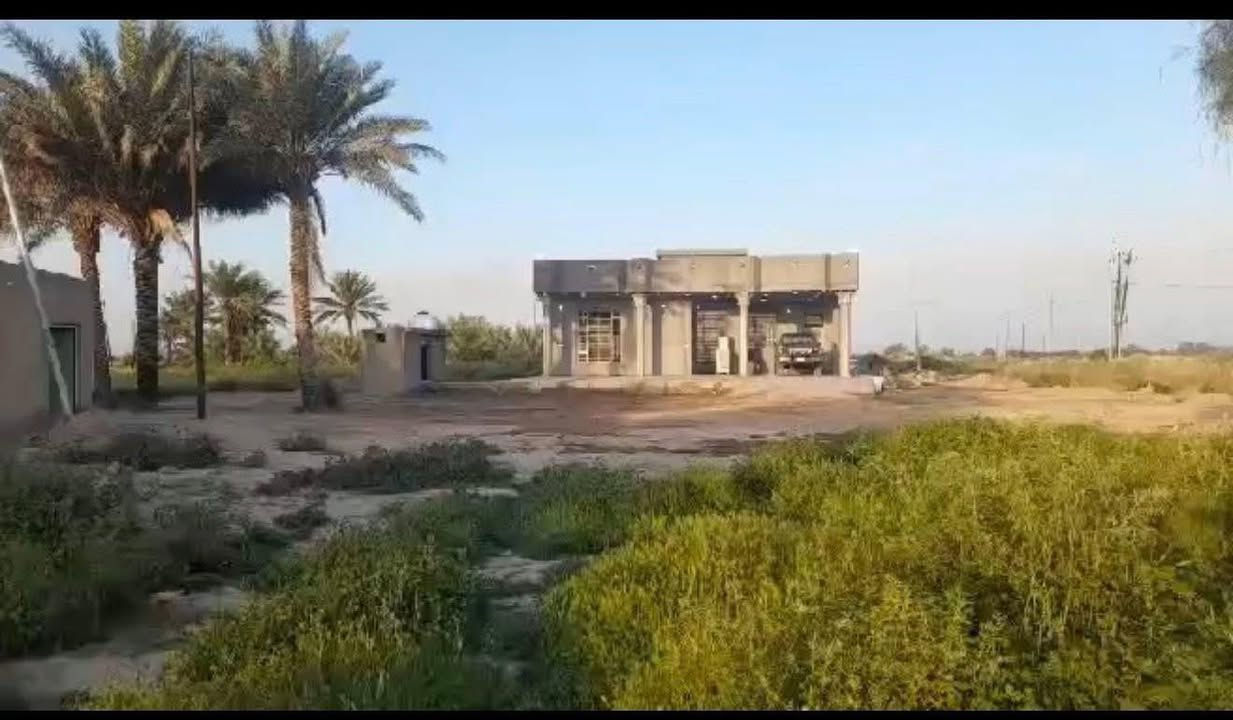 🌿 فرصة استثمارية مميزة – أرض زراعية للبيع على قرار 117 🌿

📍 المساحة: 12 دونم
🏡 تحتوي على بيتين بناء حديث

🌴 تضم 14 نخلة مثمرة
💧 متوفر ماء نهر + ماء إسالة
⚡ الكهرباء متوفرة
🚜 الأرض جاهزة للزراعة مباشرة
🛣️ قرب مطعم عبدالله/تبعد عن الشارع العام 3 كم فقط

✅ موقع مناسب للسكن والاستثمار الزراعي
✅ جميع المقومات الأساسية متوفرة
✅ فرصة ممتازة للراغبين بالزراعة أو إنشاء مشروع زراعي متكامل

للاستفسار والمزيد من التفاصيل يرجى التواصل على الخاص او الاتصال على الرقم ***********

