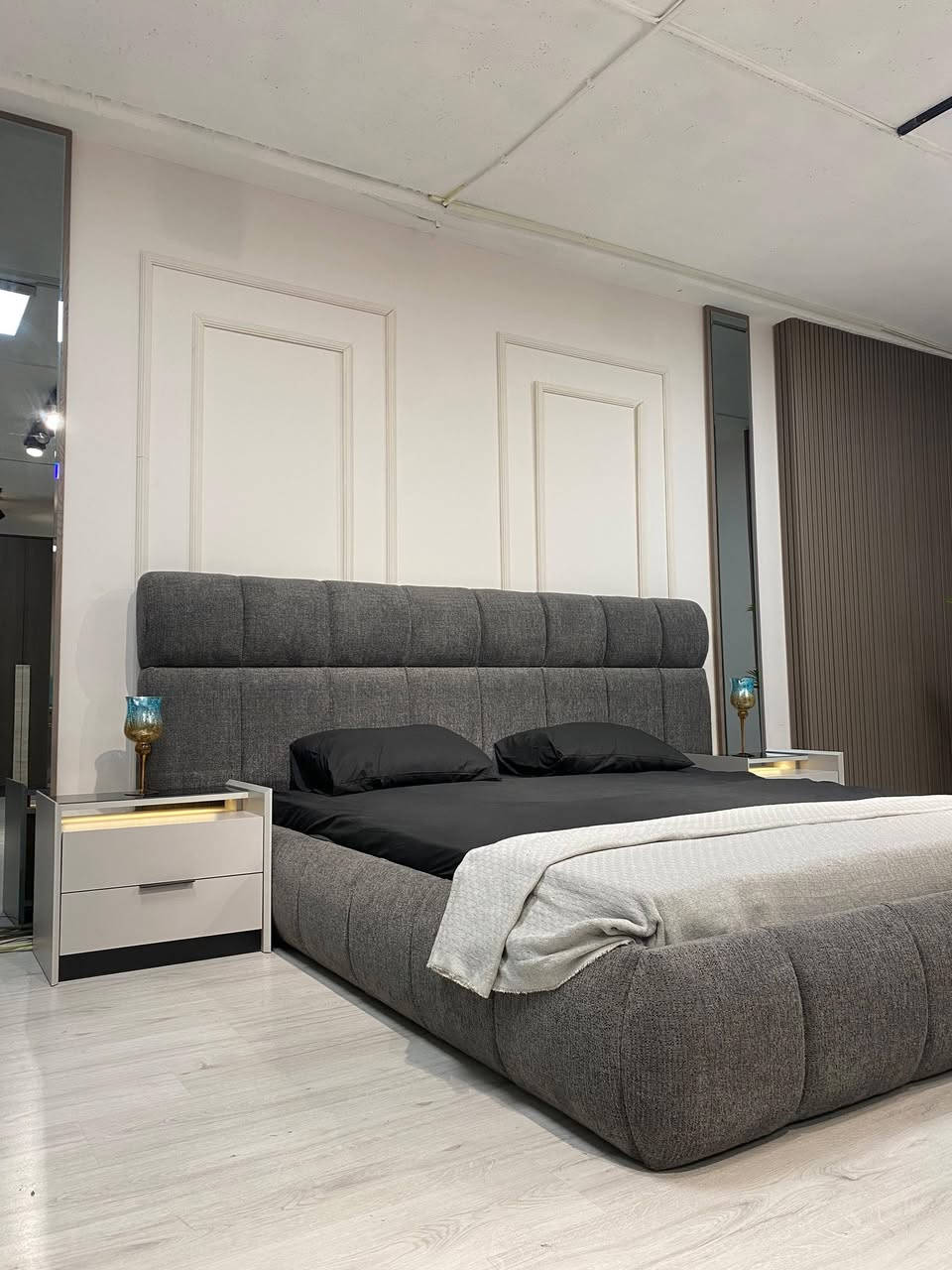 شركه اثاث الايطالي الغرف النوم
#اكسبلور.  تصميم فريد تجمع بين الأناقة 

والراحةوالهدوء …
أستعد للحظات لا تنسى مع غرفة نوم

ضمان 5 سنوات 

شركه اثاث الايطالي الغرف النوم 
الفرع اول بغداد دجله 
الفرع الثاني البصره حمدان مخازن جمله ومفرد

خدمات النقل والتركيب  داخل بغداد والبصره مجانا 

يوجد توصيل الى جميع المحافظات 

رقم خدمه الزبائن : *********** #بغداد_بصرة_موصل_كربلاء_اربيل_نجف_الكوت_السماوة_تكريت_ديالى_حلة_نجف_الانبار_ديوانية #بصره_بغداد_اربيل_جاري_الفولو_مي_اكسبلور #اكسبلور_فولو
