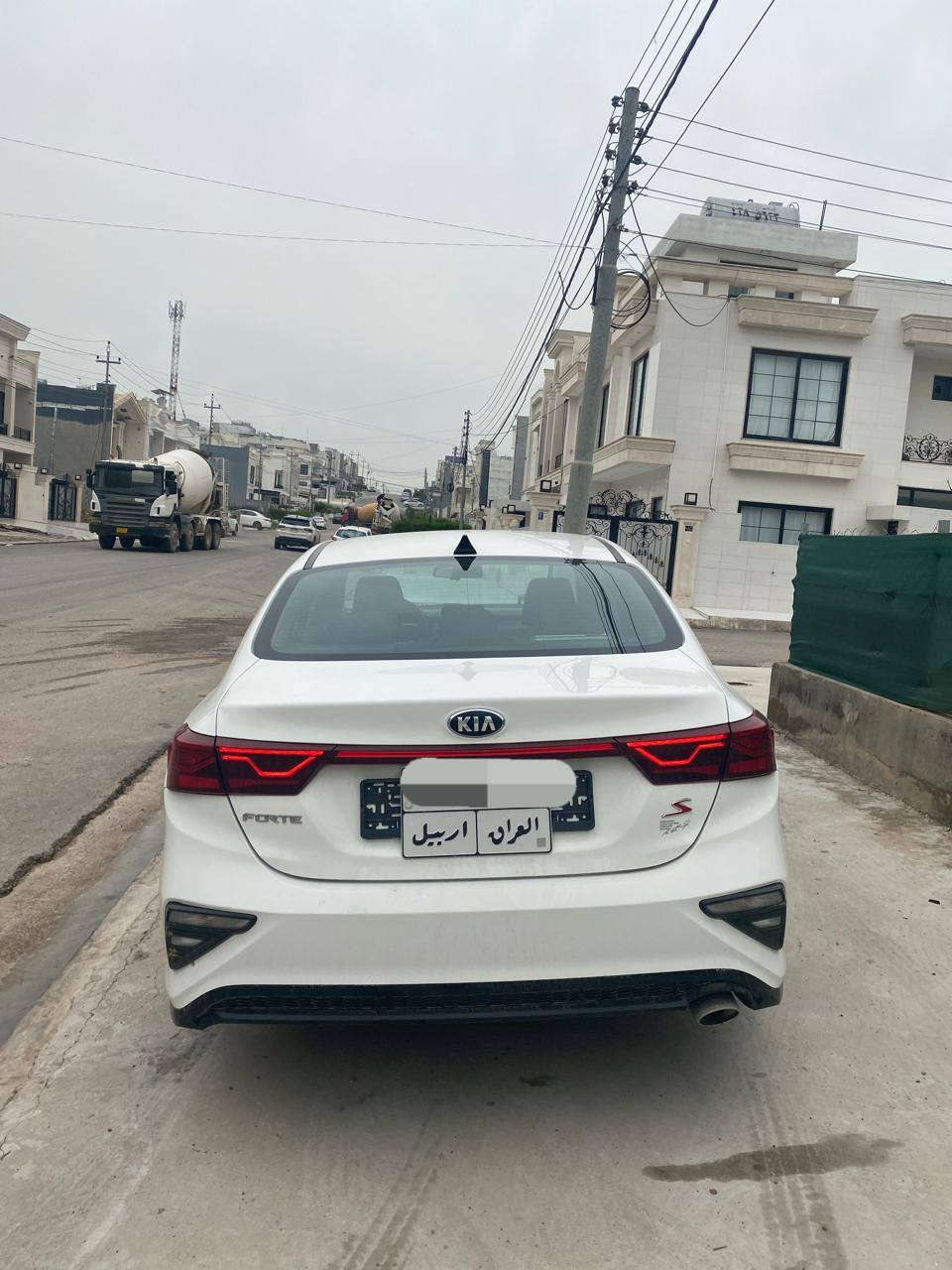 Kia forte 2019 امریکی 
 شاشة كبيرة كاميرا 
السياره وارد أمريكي 
محرك كير واير بشرط مامفتوح 
سيارة حيل نظيفة كلشي عل بلاد جديد 
بدون صبغ و بدون ایرباك
 بشرط تحويل وغرامـة
سيارة مابيـها دينار مصرف 
سقف سلایت
مود سبورت / ايكو / نورمال
تحديد سرعة
رادار شارع
شاشة كبيرة 
كاميره
مكان السيارة اربيل
سعر 156$
 *********** 
واتساب أربيل, العراق
