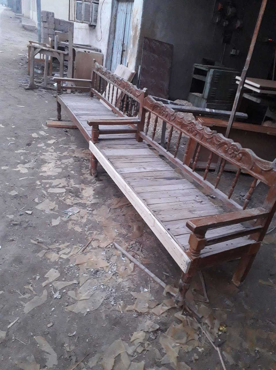 للبيع العدد١٢ وحده السعرخاص اوتتصل عله الرقم ***********
