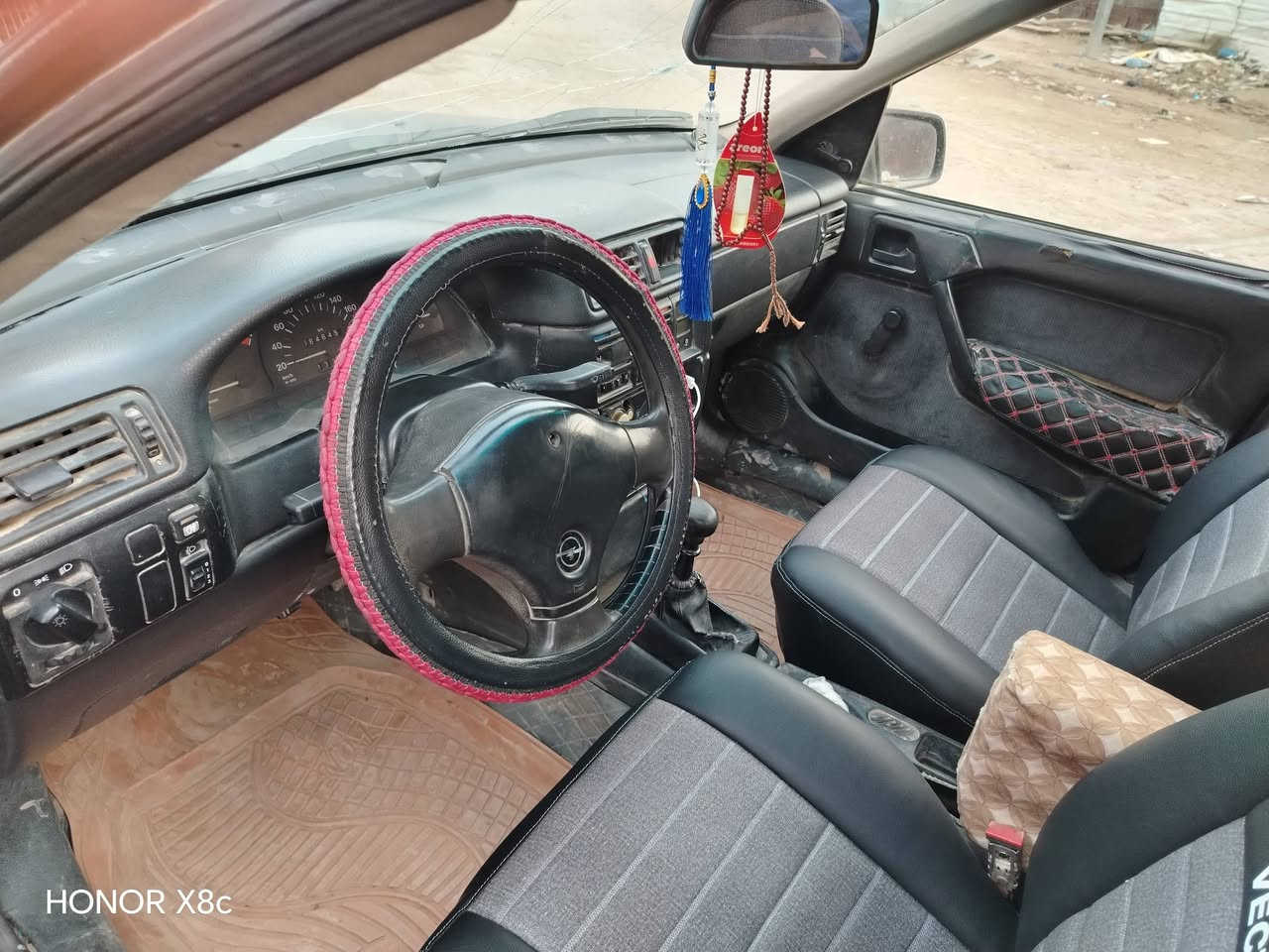 سلام عليكم فكتره للبيع موديل ١٩٩١ حجم ١٨٠٠ كير محرك شرط رقم صلاح الدين مكاني سامراء *********** سعر ٣٤
