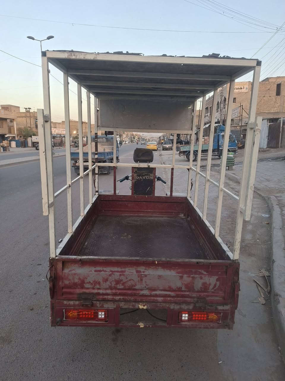 للبيع دايوان السعر ١ مليون و ٥٠٠ الف اتصل على ***********
