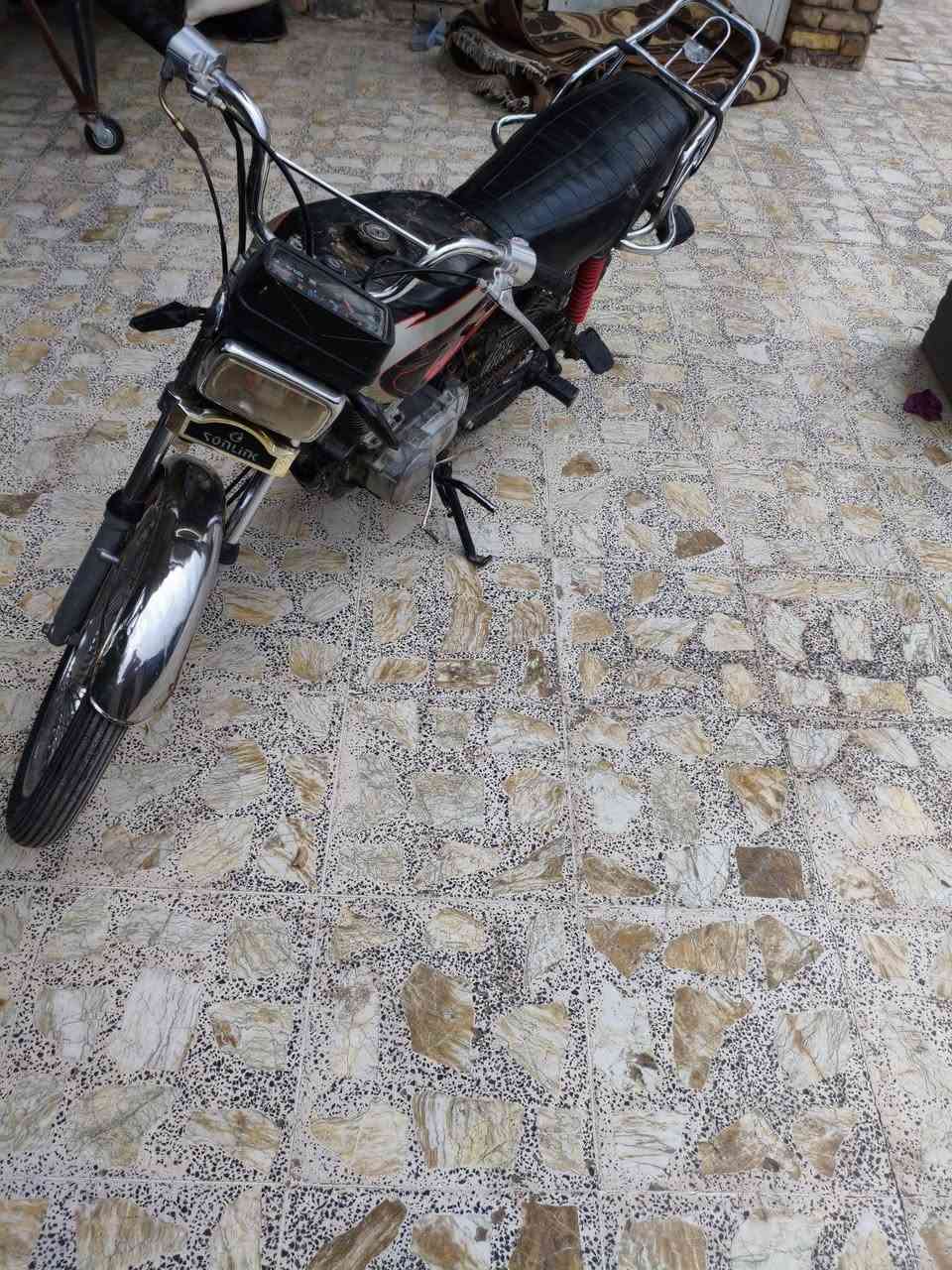 السلام عليكم
دراجة تايكر للبيع 2019 بيه نواقص بسيطة  أوراق مابيها اكفلك سرقة 

السعر 250 وبيها مجال ***********
