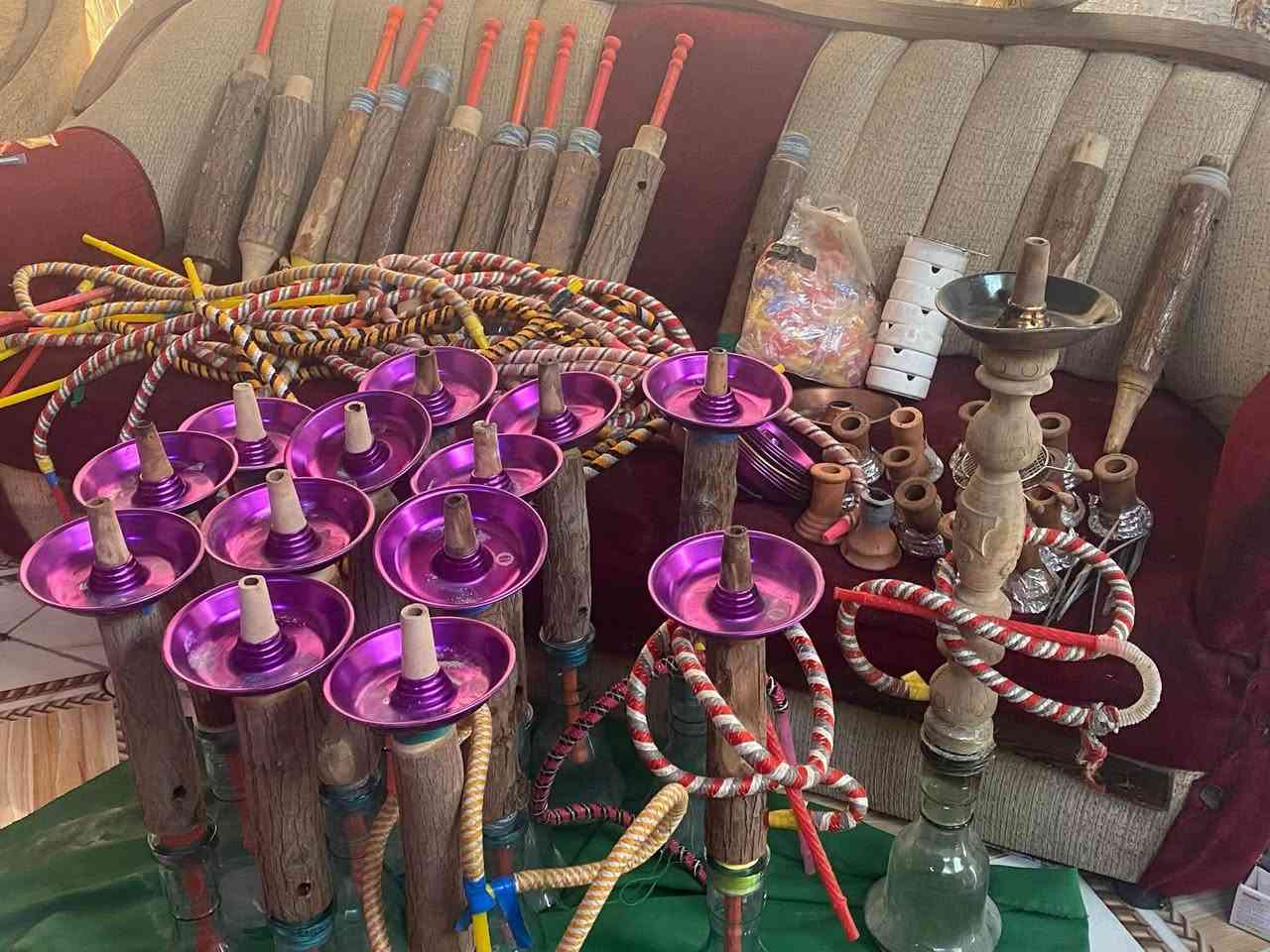 السلام عليكم 
للبيع غراض كوفي نراكيل او تخم 3ابو 10مقاعد بس شويه يرادله ترتيب التخم  نراكيل جديده استخدام قليل غراض كامله مال كوفي بس شوفلك مكان او تفتح 
السعر 250 قفل كلهن 
العنوان بلمسيب 
رقمي *********** 
ما موجود عل خاص اذا تحب اتصل او بلخدمه
