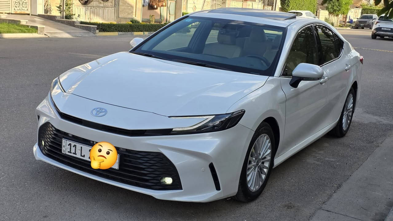 للبيــع كامــري هايبــرد ♕2025♕
محجـــوزة للمصـــرف مقتــرض وكفيــل 
تنبــاع بوكالــة لحيــن اكمــال الاقســاط 
السيـــارة فـــول الفـــول يابانـــي اصلـــي 
وكالة عبد اللطيف وكلشي موضح بالصور 
مالكهــا يسكــن بغداد انسان ذهـب صافـي 
مكان السيارة بغــداد الدورة او الجادرية 
البيــــــع مــــع الوكالــــة 
السيـارة بيها صبـغ ♕4♕قطـع ماشيــة ♕2000♕ 
للأستفســـار عـــن السعـــر الاتصـــــال 
***********
***********
