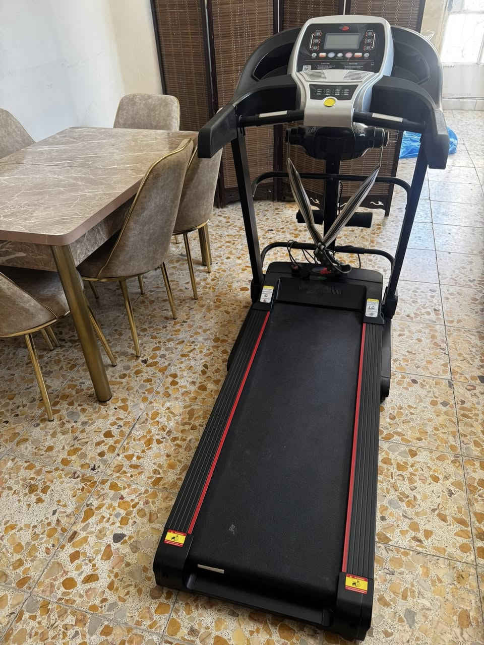 جهاز براد ونفس الوقت فلتر تصفيه
ميز طعام
جهاز جري 
للاستفسار ‪+964 787 088 8660‬


**إذا كنت صاحب هذا الإعلان وتريد حذفه لأي سبب، رجاءا أرسل رسالة إلى الدعم الفني**