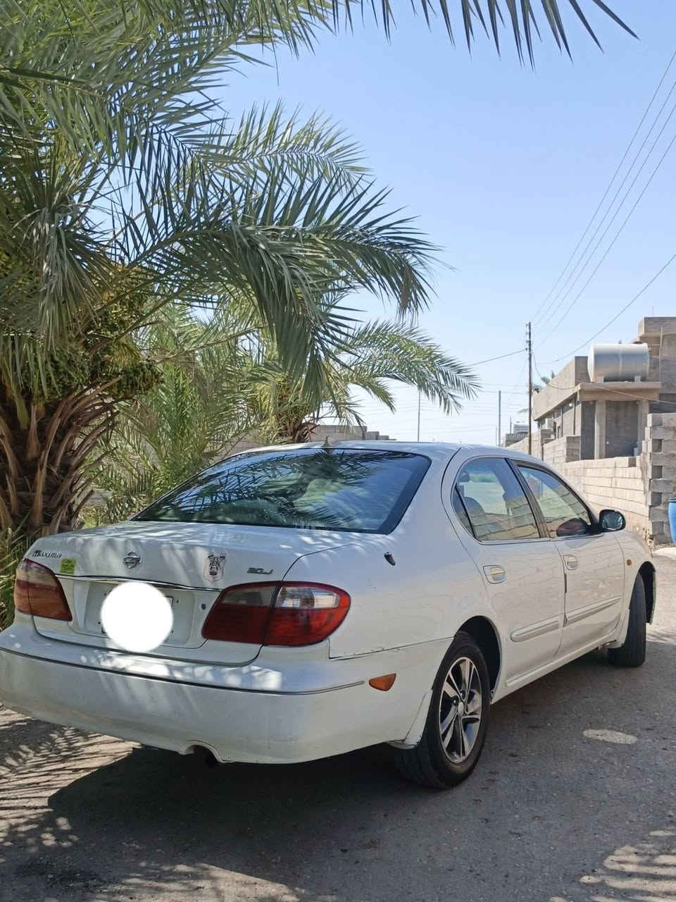 سلام عليكم 
مكسيما 2001  3000 السياره نضيفه وخير من الله محرك 6 سلندر تبريد خير من الله تعال وشوفها بعينك جديده ماشاءالله وانضف بعد من الصور السياره بس اشغل وتطلع ما ناقصها برغي   رقم بغداد السنويه بعدها ما ساقطه السعر ٧٢ وبيها مجال مكاني الانبار الرمادي رقم الهاتف ***********
