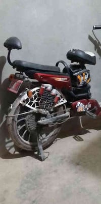 شحن للبيع شغال وعل فحص.  رمادي ‏‪07815095556‬‏