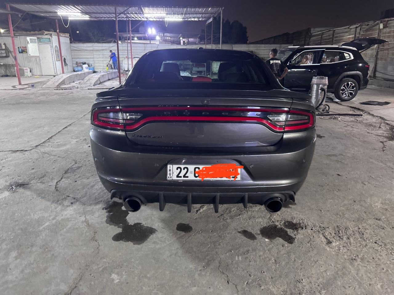 جارجر موديل ٢٠٢١
لون فيلي
ماشية 113 الف كيلو
رقم اربيل
مكينة ٣٦٠٠
كشنات جلد - احمر
دشبول و دواخل كاربون فايبر
صدر كامل جديد قبل سبوعين شديتة
دبات تحكم
حساسات
كاميرا
شاشة وسط
 جاملغ السايق و البنيد حادث من امريكا 
 السيارة بسبب الشخوط بيها صبغ اكثر من مكان  ( اني صابغها و تصوير اثناء الصبغ عندي)
بارد مال تحميل بالقمارة فوك صفحة السايق
الي عندة حساسية من الصبغ لا يتواصل ويايا
الي مقتنع بوضع السيارة اهلا و سهلا والسعر مناسب 
بالنسبة للصبغ الي بيها
السيارة كاعدة ومابيها اي نقص
مكينة و كير كاملة مكملة
***********
