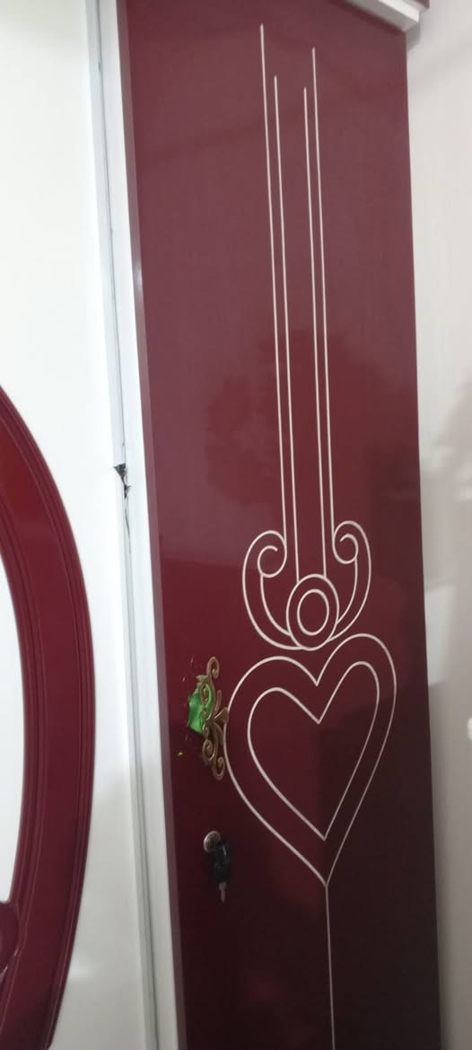 مكلف بلنشر للبيع ***********
