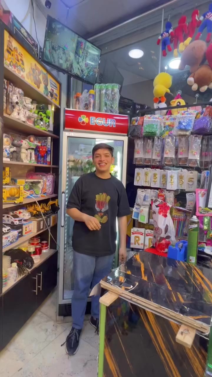 بيبي روز للزهور مثل ما عودناكم خللو الورد علينة والمناسبة عليكم  عنوانه بغداد المحمودية تقاطع الصدرين عماره الزريفي مكتبة لارسا 
هاتف /***********
