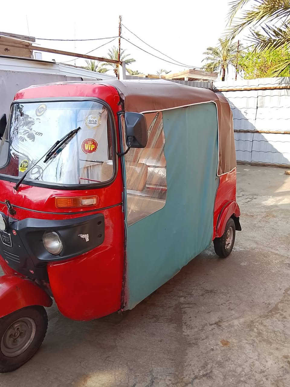 ***********
السلام عليكم توك توك للبيع توك توك جاهزه خير من الله مناقصه اي شيء موديل 17 سعر سعر 3000
