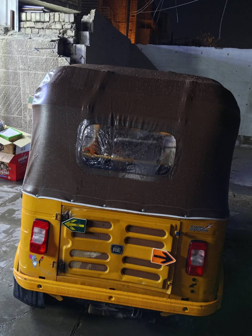 السلام عليكم تكتك للبيع موديل 2020 شهر 12 تكتك خير من الله جاهزه السعر 6500 العنوان  بغداد مدينه الصدر قطاع 62 رقم الهاتف ***********
