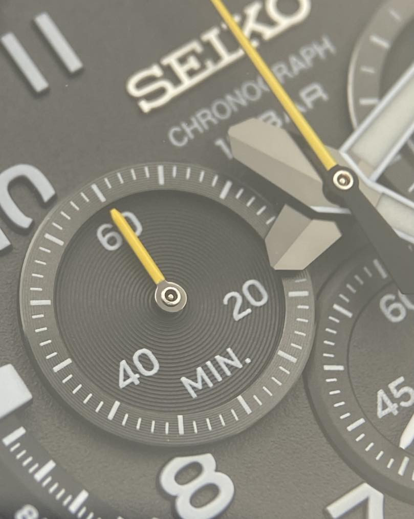 SEIKO 
كوارتز 
كرونوغراف 
ساعة ايقاف 
قطر ٤٣ 
مستعمل نظافة جيدة جدًا 
الحلقات كاملة 
السعر طيب


**إذا كنت صاحب هذا الإعلان وتريد حذفه لأي سبب، رجاءا أرسل رسالة إلى الدعم الفني**