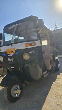 للبيع موديل 16 اوراق وليس رقم اوراق تخم تاير سفريات جدد تخم كبات جادر ...