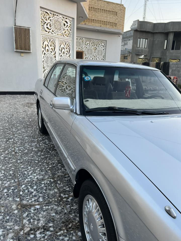 السلام عليكم سياره لبيع تويوتا كروان ارنب فحل طويل مديل 1995 رقم بغداد دولي سنويه جديد رعيه بلبصره يمي شرط تحويل سياره كفاله عامه من ضربه وتبديل وكص ونقل جثه وعيب شرعيه اصوليات محرك وكير كارتون 2500 فنر بلاد جاهز من كل شي حداد تخم  تايره تبريد كهربائي دوخله جداد كلش مابي ايي نقص سعره 68 بي مجال انتصل برقم هاتف ***********
