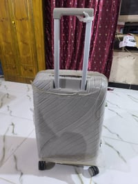 نجف ابوصخير • جنطة مسافر • ٧٠×٥٠×٣٠