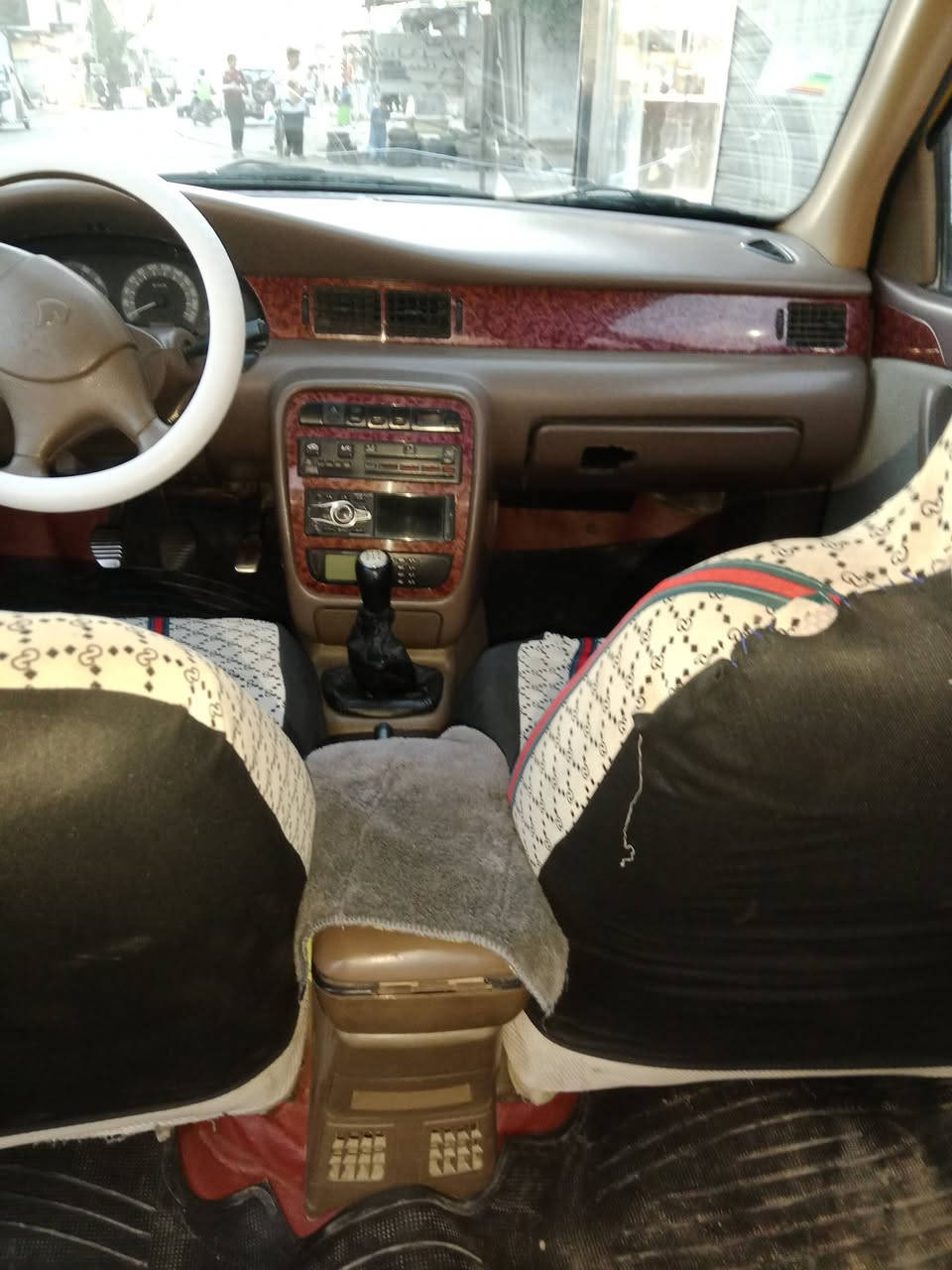 السلام عليكم
 سمنت 2011 كير و مكينه خير من الله سياره جاهزه تخم تاير الكهربائيات كلها شغاله
الرقم ***********
