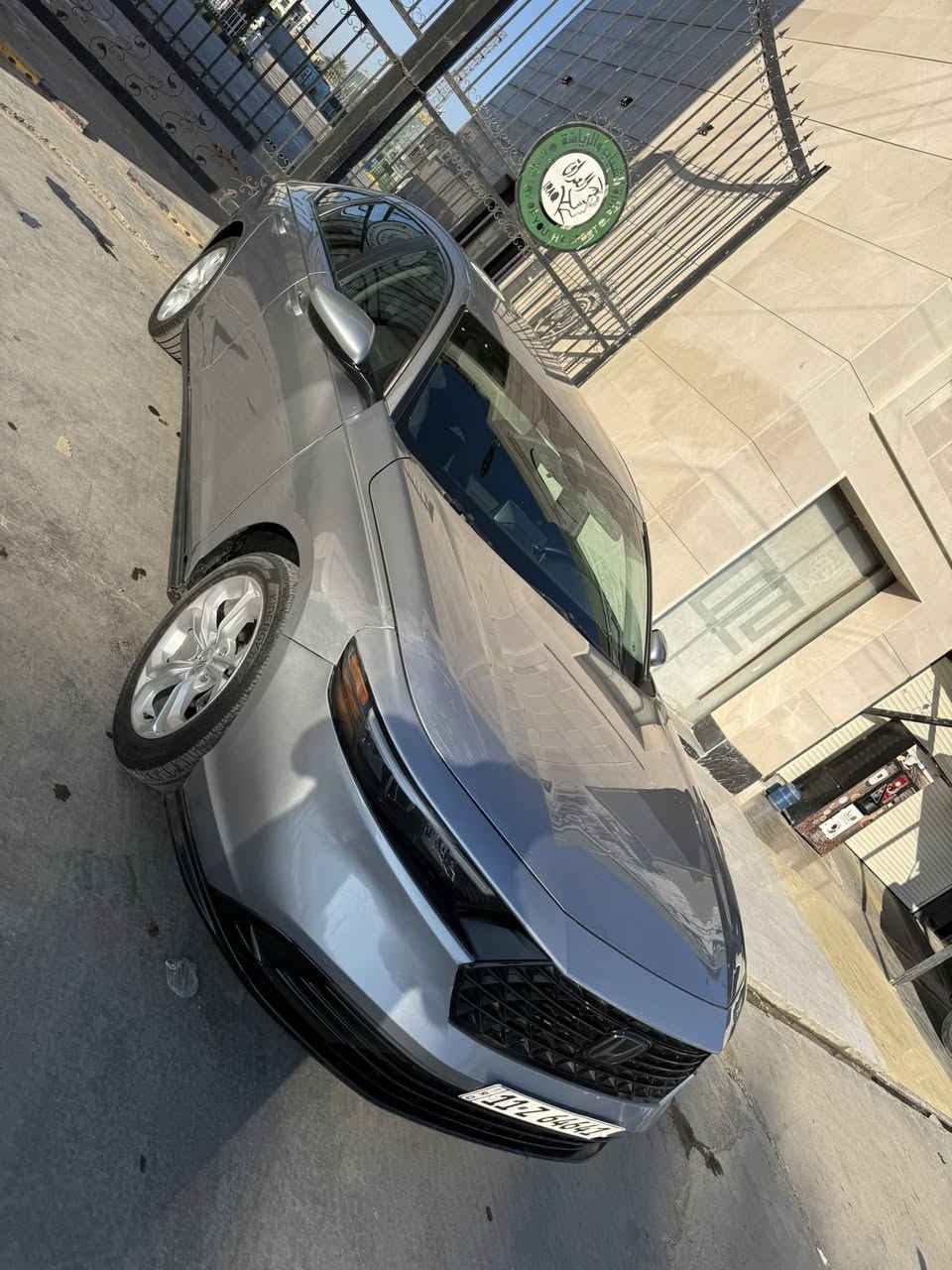 سلام عليكم 
شباب بيع فقط  مستعجل على بيع بسعر مناسب جدا 
الي يحب يتابعني عندي هواي عروض داخل صفحة 
متوفر كماليات هوندا اكورد حديث 
هوندا اكورد بانزين محرك ١٥٠٠ تيربو موديل ٢٠٢٣
حادث خلفي صور سياره مع رقم شاصي مرفق مع المنشور
سعر سياره جدا مناسب وجاهزه للاخير 
148$ قفل بدون تفاوض
مكانه بغداد حي جامعة
***********
